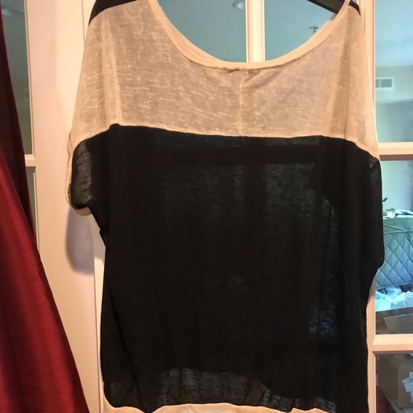 Torrid top - Picture 2 of 2